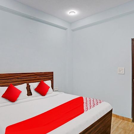 Hotel O Surya Gold Guest House Najafgarh Exteriér fotografie